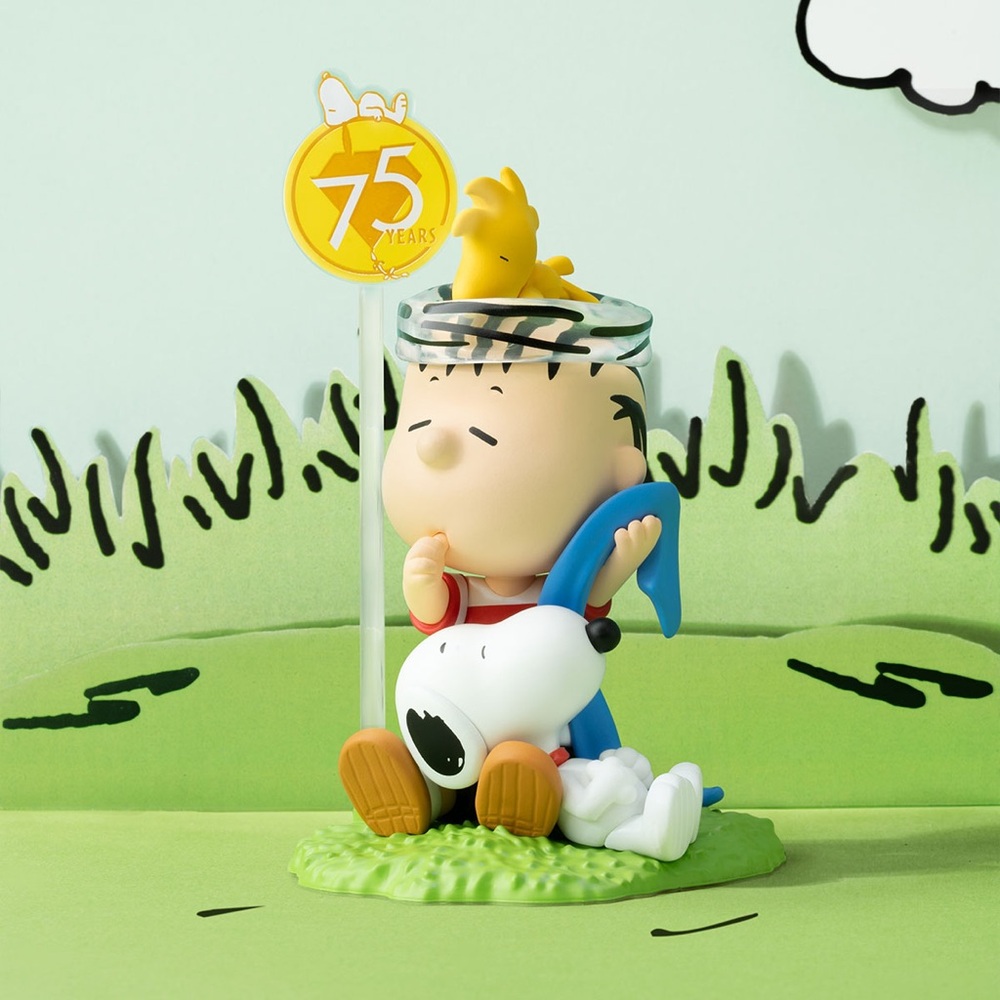 Peanuts 75th Anniversary Linus Sweet Dreams Figurine